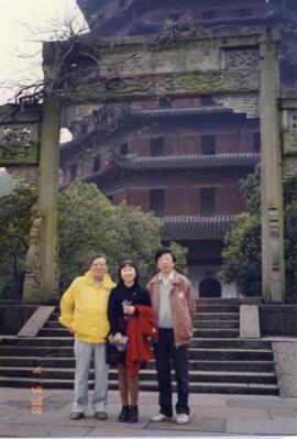 (Personal Photos) Academic exchange tour to Hangzhou, Shanghai, and Suzhou, organized by the Depa...
