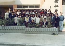 1988年英文學系畢業同學合照
