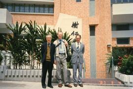Dr. Inglis from University of Stirling visited Shue Yan College