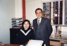 Professor Wong Mong Hea and Graduates = 黃夢曦教授和畢業生們 21