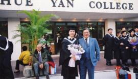 Professor Wong and Graduates 43 = 黃夢曦教授和畢業生們 43