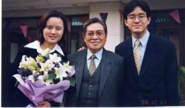 Professor Wong and Graduates 36 = 黃夢曦教授和畢業生們 36